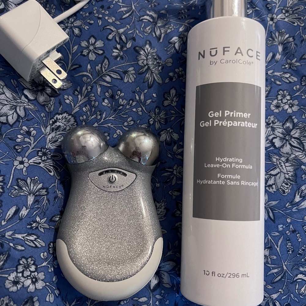 Nu Face facial toning device